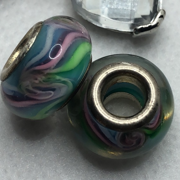 Assorted charms - Picture 5 of 9